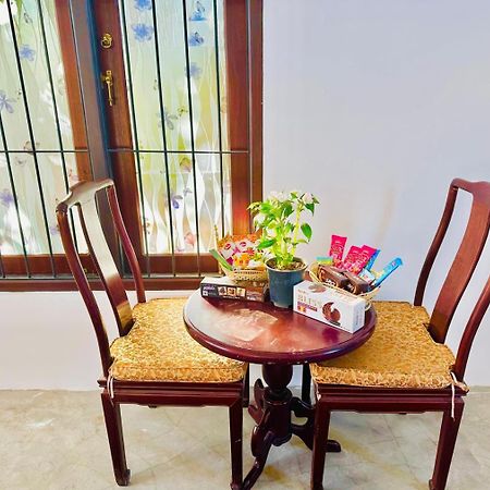Sea Breeze Guest House Negombo Buitenkant foto