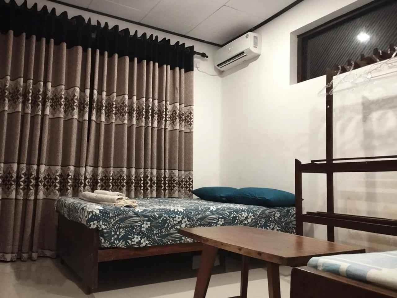 Sea Breeze Guest House Negombo Buitenkant foto