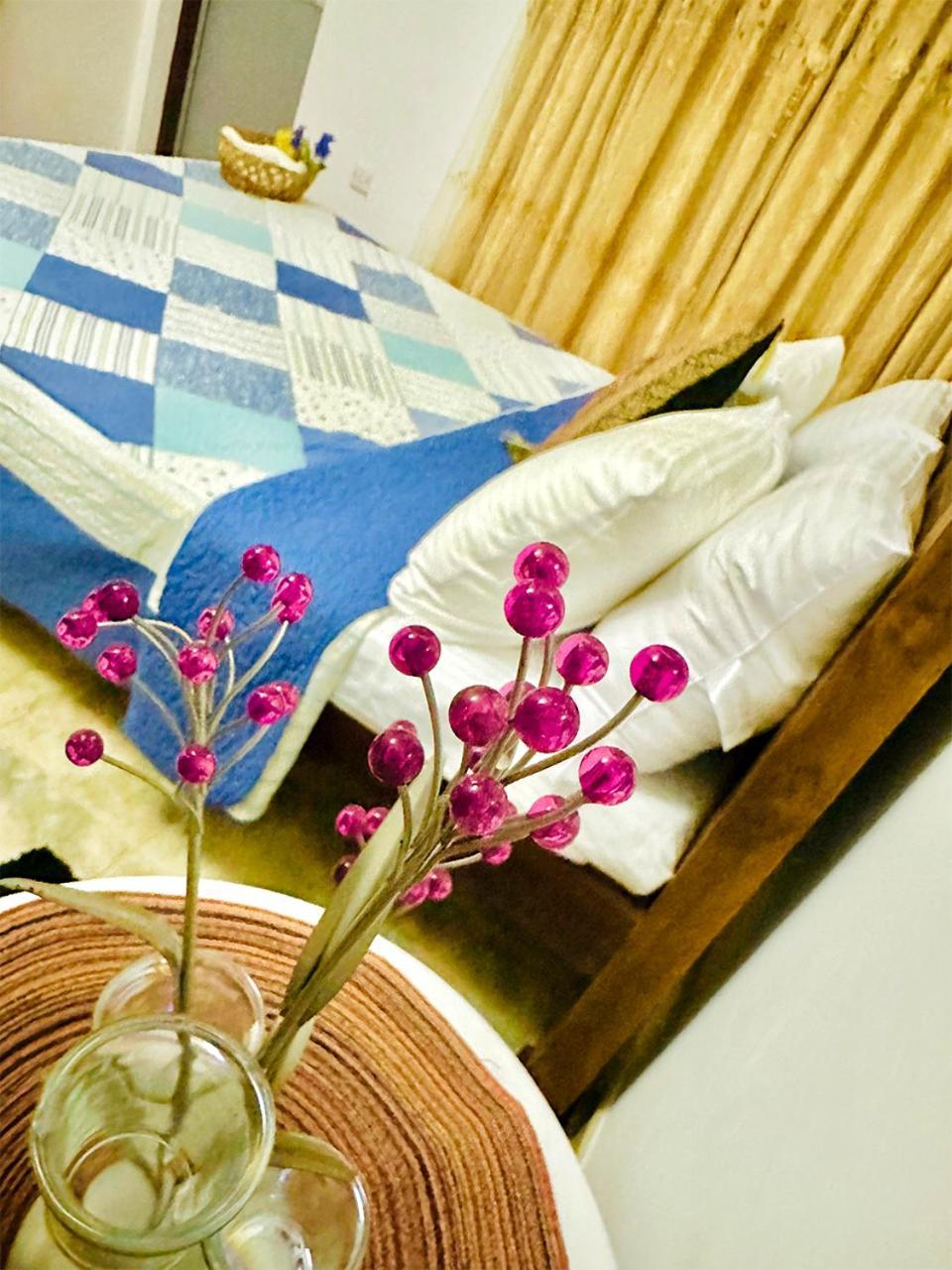 Sea Breeze Guest House Negombo Buitenkant foto